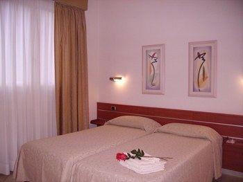 Hotel Delfina Signa Εξωτερικό φωτογραφία