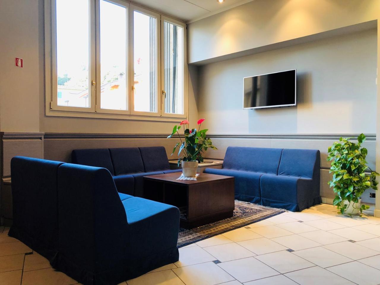 Hotel Delfina Signa Εξωτερικό φωτογραφία